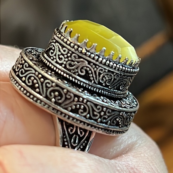 #492 Yellow Cats Eye Handcrafted Ring 💍 In An Antique Setting Size 6.75 NWOT - Picture 6 of 14